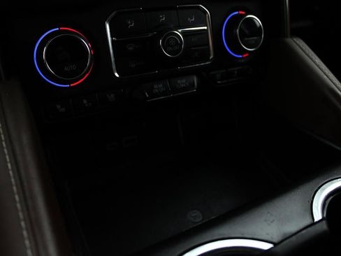 Used 2023 Chevrolet Tahoe High Country image 18