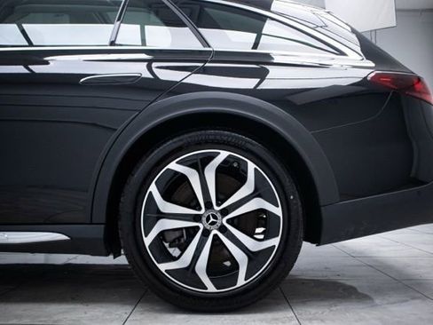 Used 2025 Mercedes-Benz E 450 4MATIC All-Terrain Wagon image 33