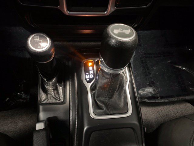 Used 2021 Jeep Wrangler Unlimited Sport AWD/4WD image 25