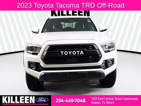 Used 2023 Toyota Tacoma TRD Off-Road image 2
