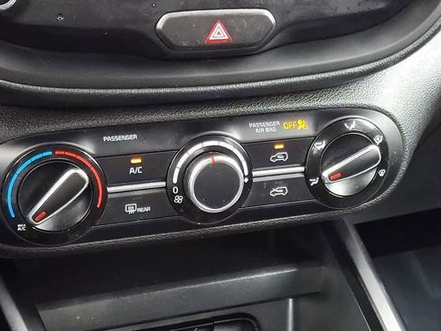 Used 2024 Kia Soul LX w/ Option Group 015 FWD image 14