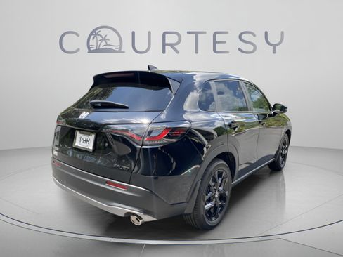 Certified 2024 Honda HR-V Sport image 7