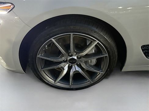 Used 2026 Genesis G70 2.5T image 30