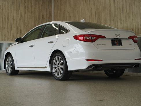 Used 2017 Hyundai Sonata Limited w/ Ultimate Package 04 FWD image 7
