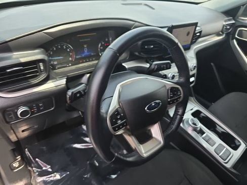 Used 2020 Ford Explorer XLT RWD image 16