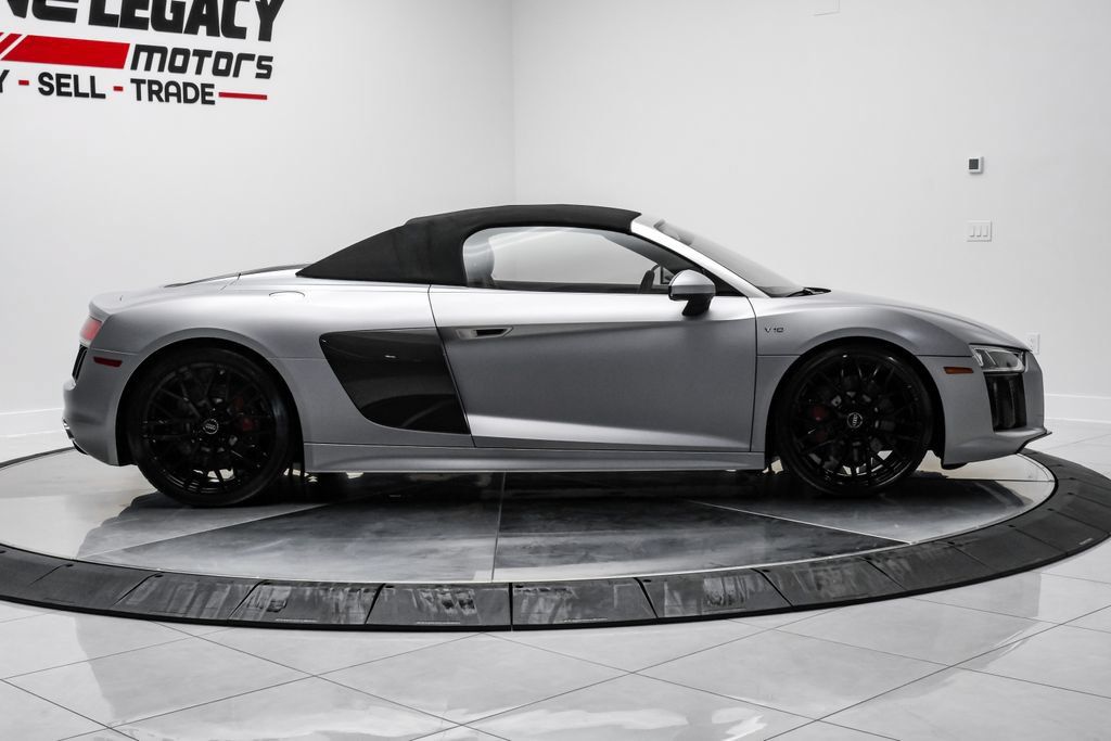 Used 2018 Audi R8 V10 AWD/4WD image 13
