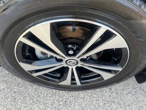 Certified 2023 Nissan Sentra SV w/ All-Weather Package FWD image 41