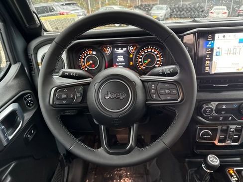 New 2026 Jeep Gladiator Sport image 18