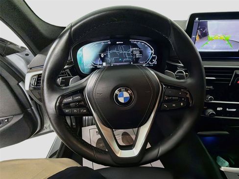 Used 2021 BMW 530e w/ Convenience Package RWD image 11