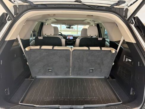 Used 2022 Ford Explorer Limited w/ Class IV Trailer Tow Package AWD/4WD image 19