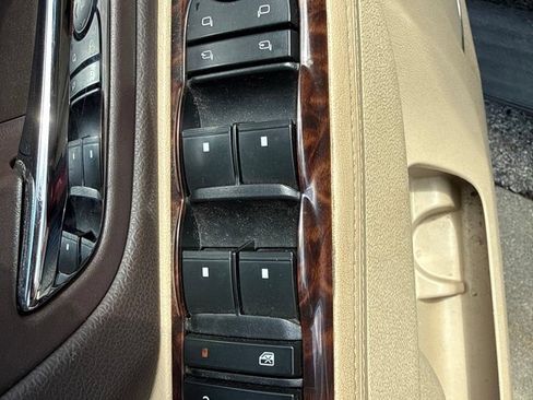 Used 2014 GMC Yukon XL Denali AWD/4WD image 22