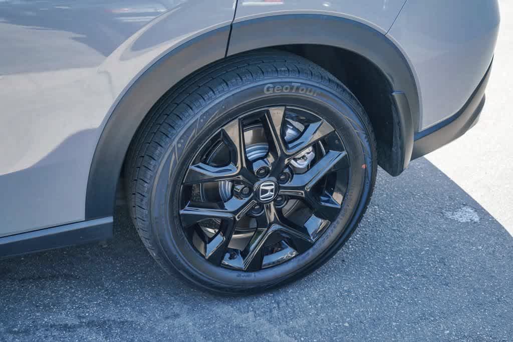 Used 2024 Honda HR-V Sport image 9