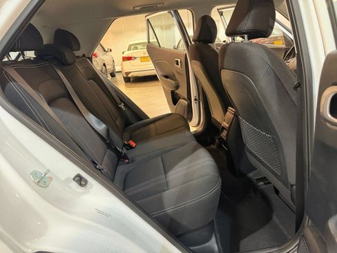 Used 2026 Hyundai Venue SEL FWD image 36