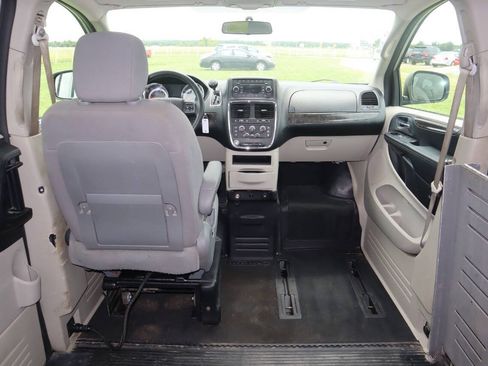 Used 2011 Dodge Grand Caravan Mainstreet w/ PWR Convenience Group FWD image 29