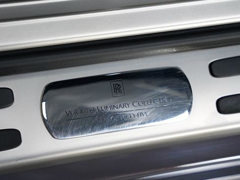 Used 2018 Rolls-Royce Wraith image 39