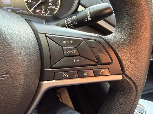 Used 2021 Nissan Altima 2.5 SV FWD image 14