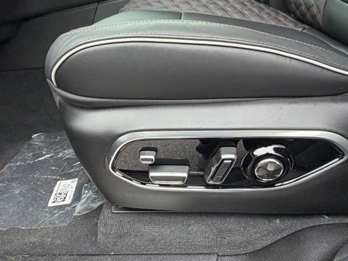 New 2026 Jeep Grand Cherokee Summit AWD/4WD image 15