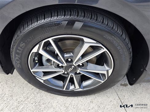 Certified 2023 Kia Forte LXS w/ LXS Technology Package image 10