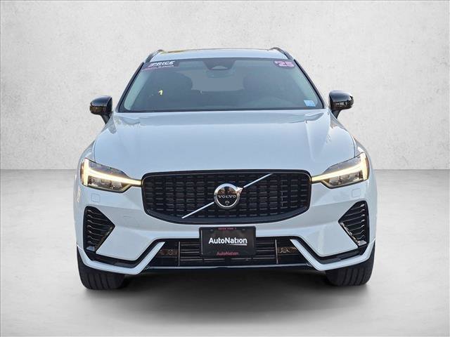 Used 2025 Volvo XC60 T8 Plus w/ Protection Package Premier AWD/4WD image 2