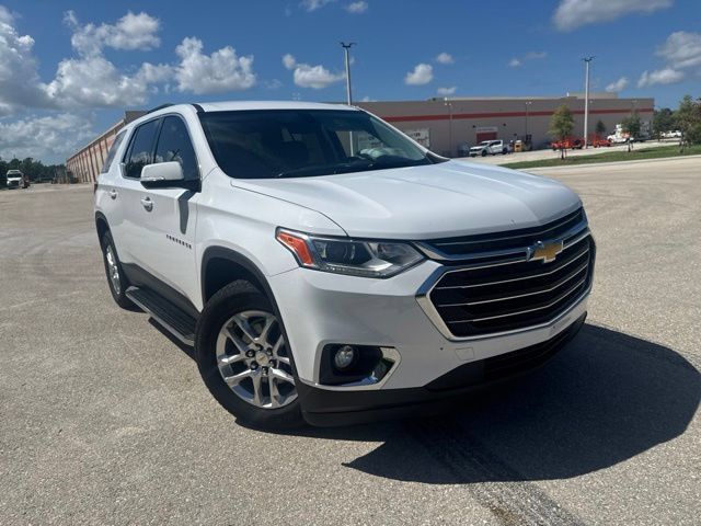 Certified 2021 Chevrolet Traverse LT FWD image 1