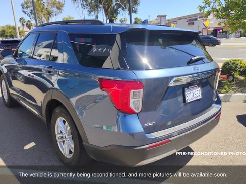Used 2020 Ford Explorer XLT w/ Equipment Group 202A image 5