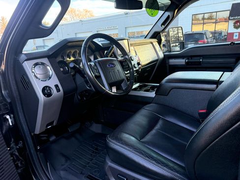 Used 2015 Ford F350 Lariat image 24