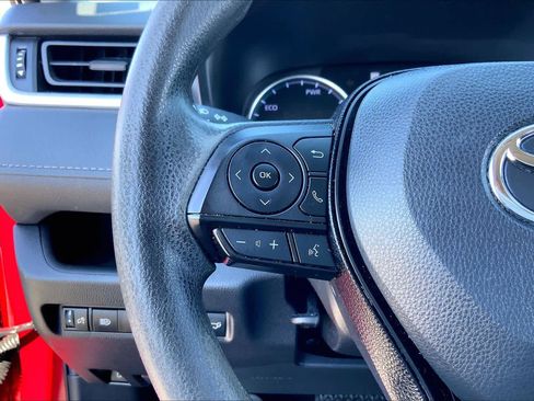 Used 2022 Toyota RAV4 XLE w/ Convenience Package AWD/4WD image 23