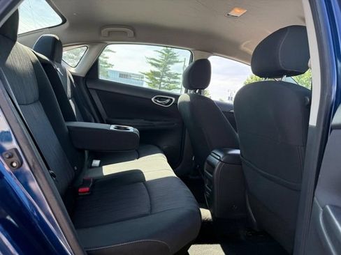 Used 2019 Nissan Sentra SV FWD image 11
