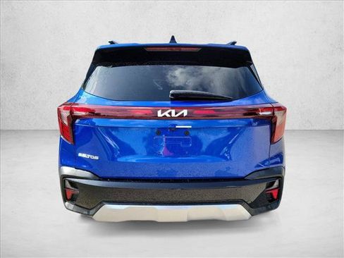 Used 2024 Kia Seltos S FWD image 6