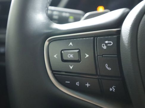 Used 2025 Lexus ES 350 Luxury image 11