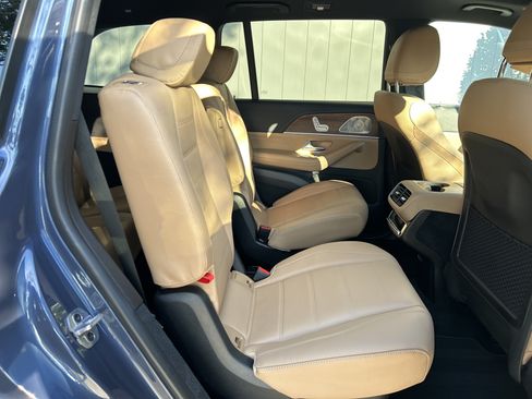 Certified 2024 Mercedes-Benz GLS 450 4MATIC image 49