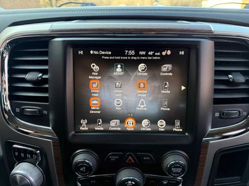 Used 2014 RAM 1500 Laramie w/ Convenience Group image 25