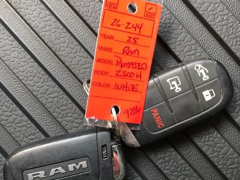 Used 2025 RAM ProMaster 2500 w/ Convenience Group FWD image 35