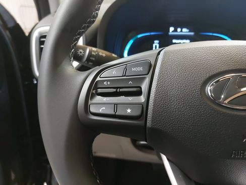 New 2026 Hyundai Venue SEL FWD image 18