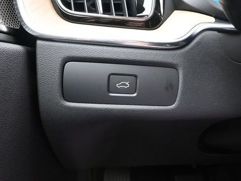 New 2027 Volvo XC60 B5 Ultra AWD/4WD image 27