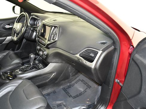 Used 2021 Jeep Cherokee Latitude Lux 80th Anniv w/ Quick Order Package 26U 80TH AWD/4WD image 42