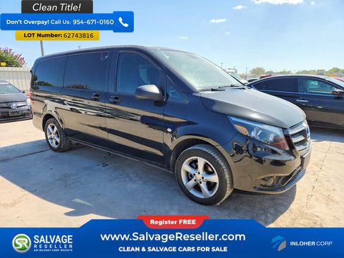 Used 2018 Mercedes-Benz Metris Passenger image 5