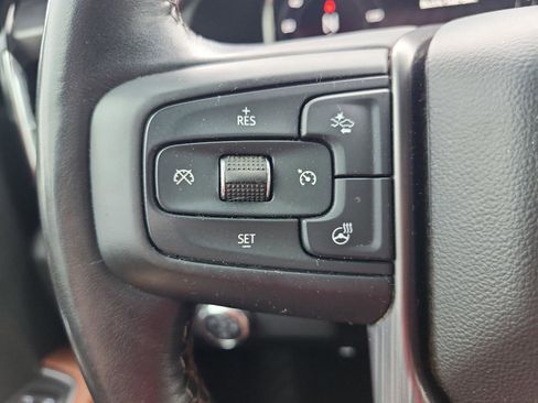 Certified 2025 GMC Sierra 2500 Denali Ultimate AWD/4WD image 29