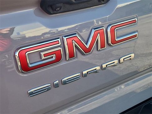 Used 2024 GMC Sierra 1500 Elevation image 30