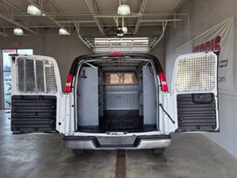 Used 2021 GMC Savana 2500 w/ Driver Convenience Package image 5
