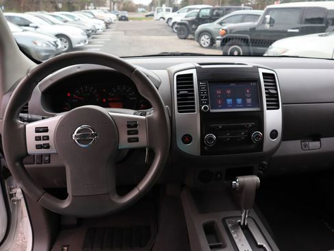 Used 2019 Nissan Frontier S RWD image 18