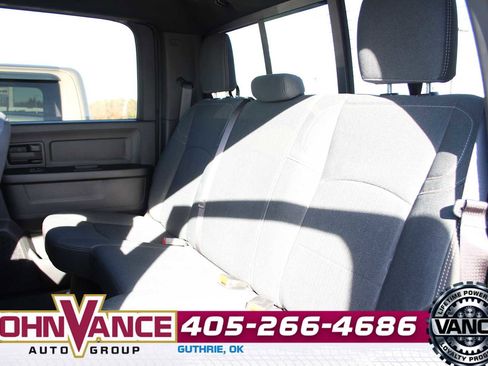 Used 2024 RAM 3500 Tradesman w/ Chrome Appearance Group image 23