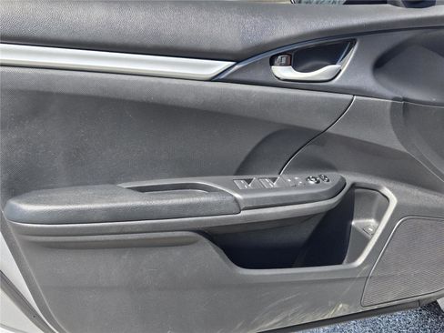 Used 2020 Honda Civic Sport image 10