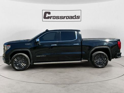 Used 2022 GMC Sierra 1500 Denali Ultimate AWD/4WD image 2
