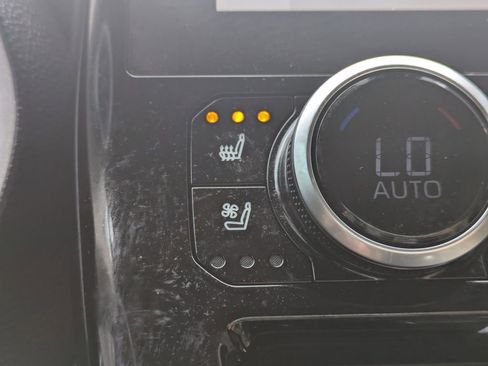 Used 2023 Toyota Highlander Limited AWD/4WD image 26