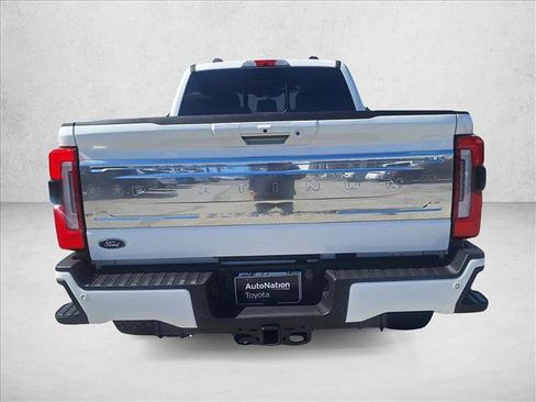 Used 2024 Ford F250 Platinum w/ FX4 Off-Road Package AWD/4WD image 6