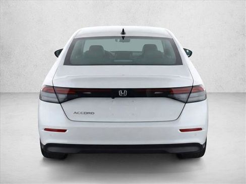 Used 2025 Honda Accord SE image 6