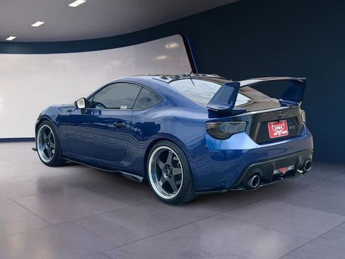Used 2014 Scion FR-S image 3