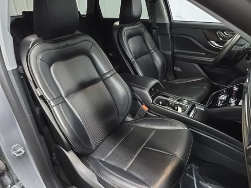 Used 2022 Lincoln Corsair AWD w/ Equipment Group 101A image 19