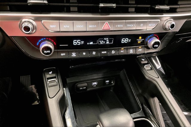 Used 2025 Kia Telluride S AWD/4WD image 30
